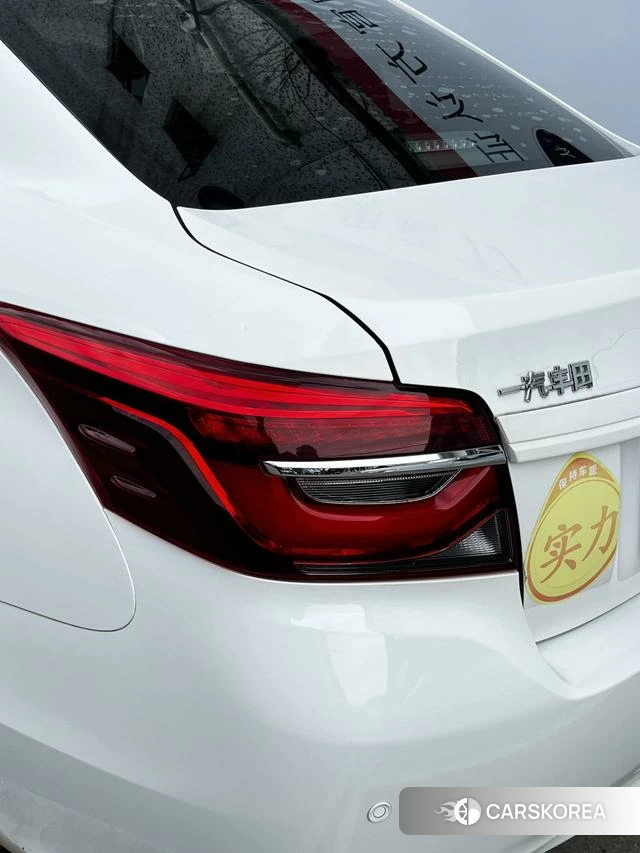 Toyota Vios 2021 Белый из Китая