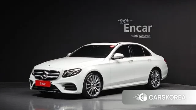 Mercedes-Benz E-Class W213 2018 Белый из Кореи