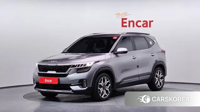 Kia Seltos 2022 Серебристо-серый из Кореи