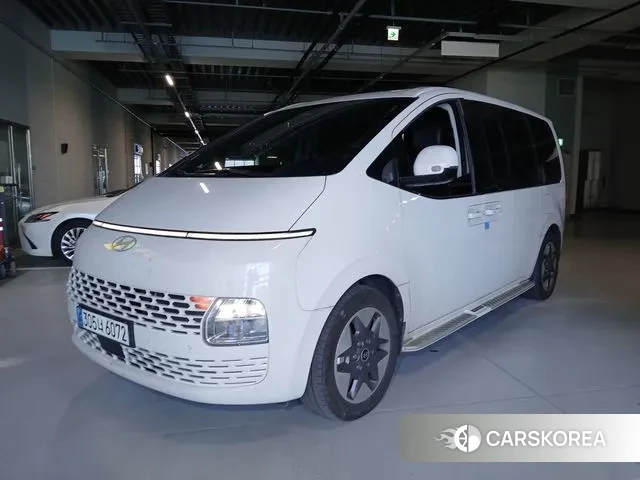 Hyundai Staria 2024 Белый из Кореи