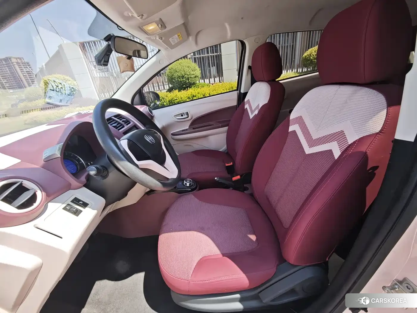 Chang'an Changan Benben E-Star 2022 Red/purple из Китая