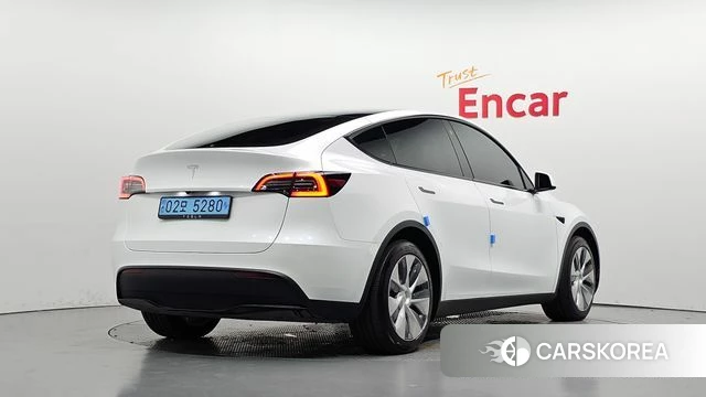 Tesla Model Y 2024 Белый из Кореи