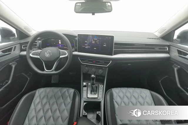 Volkswagen Sagitar 2024 Белый из Китая