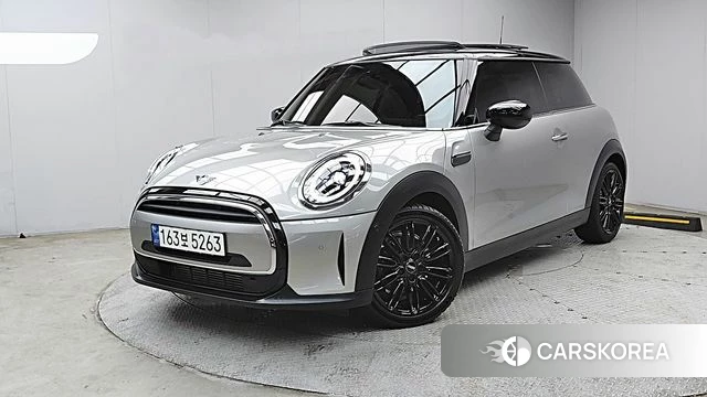 Mini Cooper 2024 Серебристо-серый из Кореи