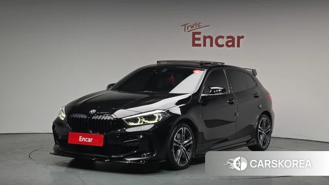 BMW 1 Series (F40) 2021 Черный из Кореи