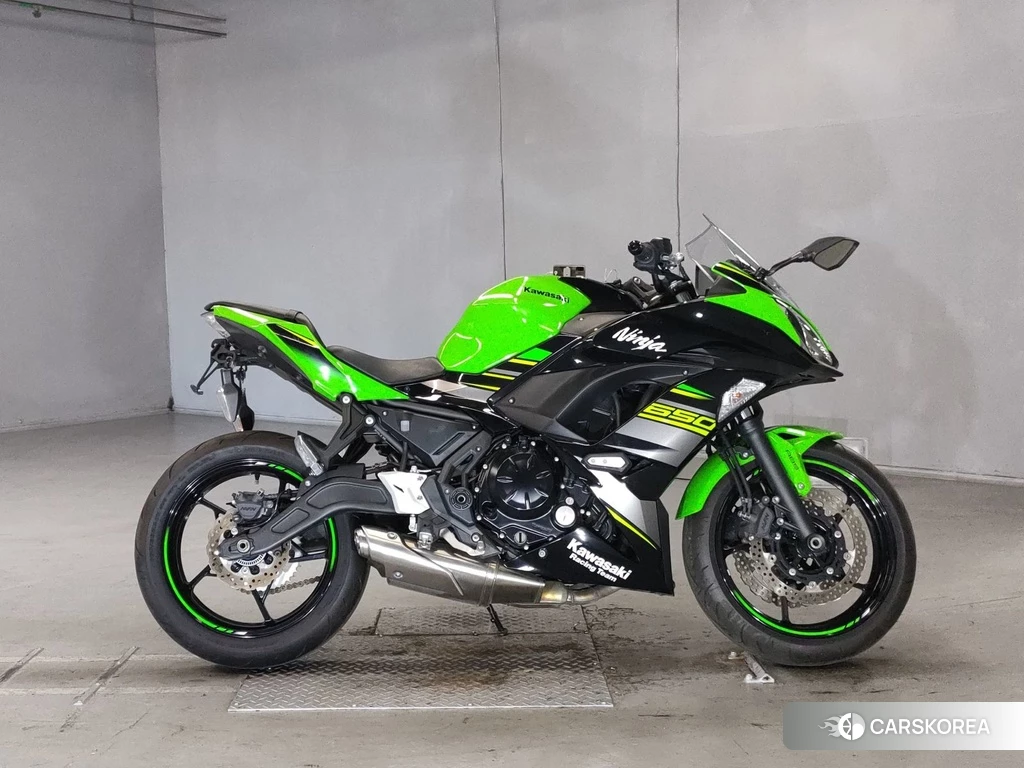 Проданный Kawasaki NINJA 650 2018 из Японии, фото 2