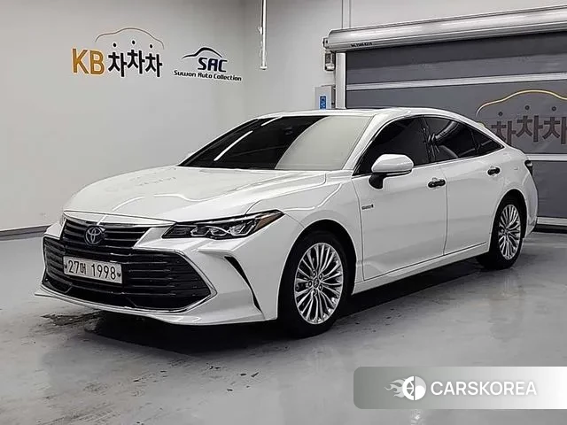 Toyota Avalon 5th Generation 2018 Белый из Кореи