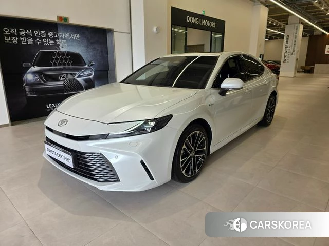 Toyota Camry (XV80) 2025 Белый из Кореи
