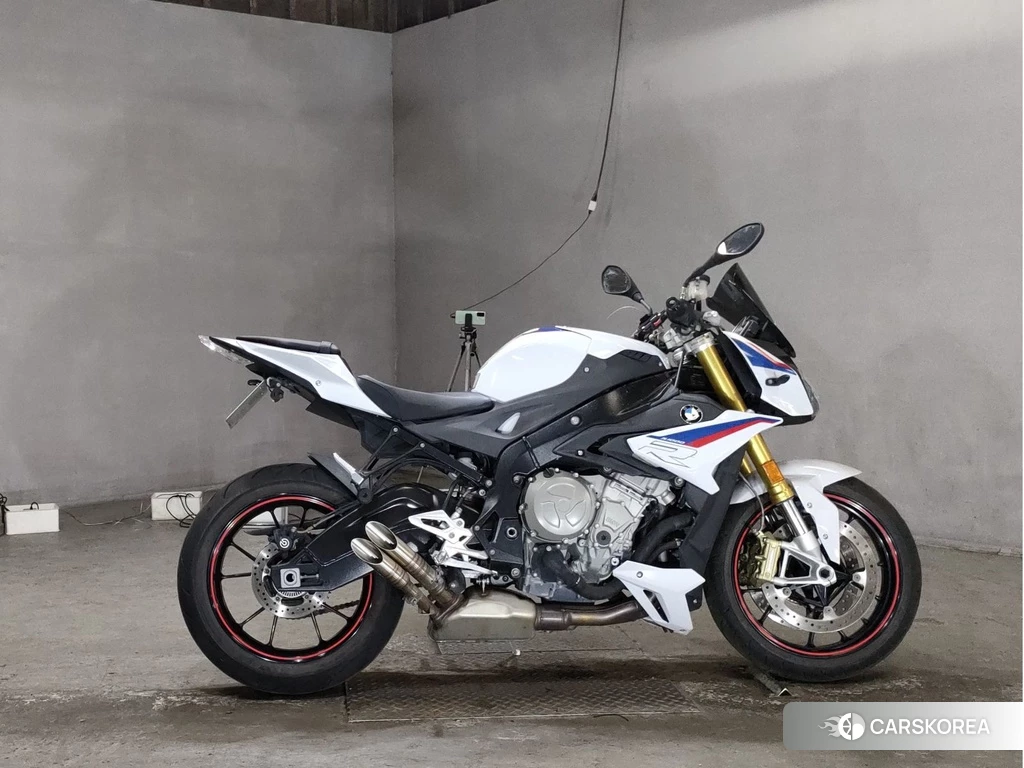 Проданный BMW S1000R 2017 из Японии