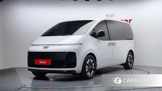 Hyundai Staria 2023 Белый из Кореи