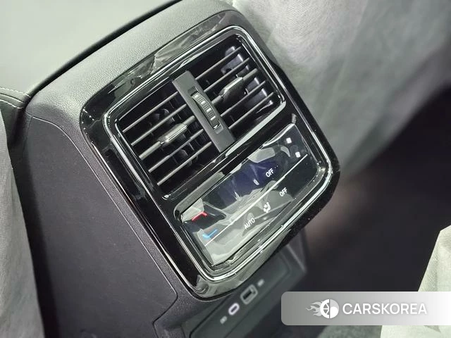 Volkswagen Passat 2025 Черный из Китая