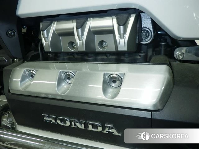 Engine photo