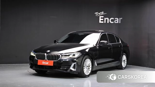 BMW 5 Series (G30) 2021 Черный из Кореи