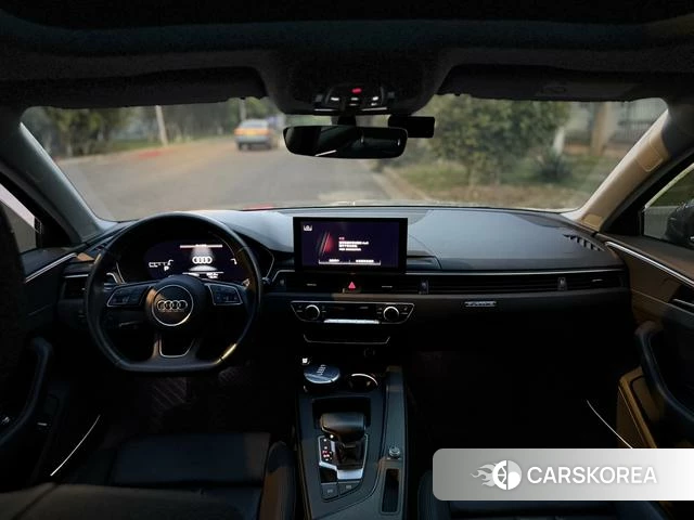 Audi A4 (import) 2021 Темно-серый из Китая