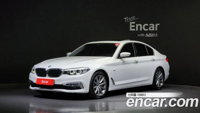 BMW 5 Series (G30) 2018 Белый из Кореи