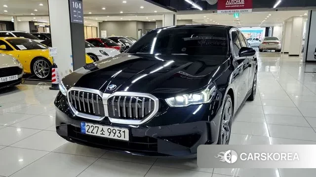 BMW 5 Series (G60) 2024 Черный из Кореи