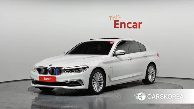 BMW 5 Series (G30) 2018 Белый из Кореи