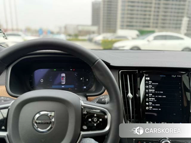 Volvo S90 2025 Черный из Китая