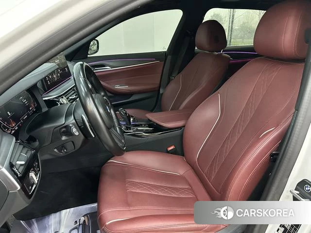 BMW 5 series 2022 Белый из Китая