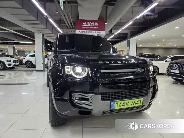 Land Rover Defender (L663) 2025 Черный из Кореи