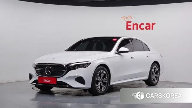 Mercedes-Benz E-Class W214 2025 Белый из Кореи