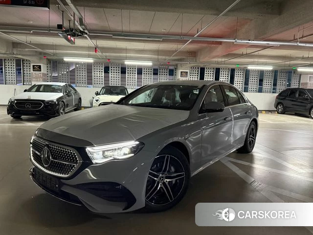 Mercedes-Benz E-Class W214 2026 Серебристо-серый из Кореи