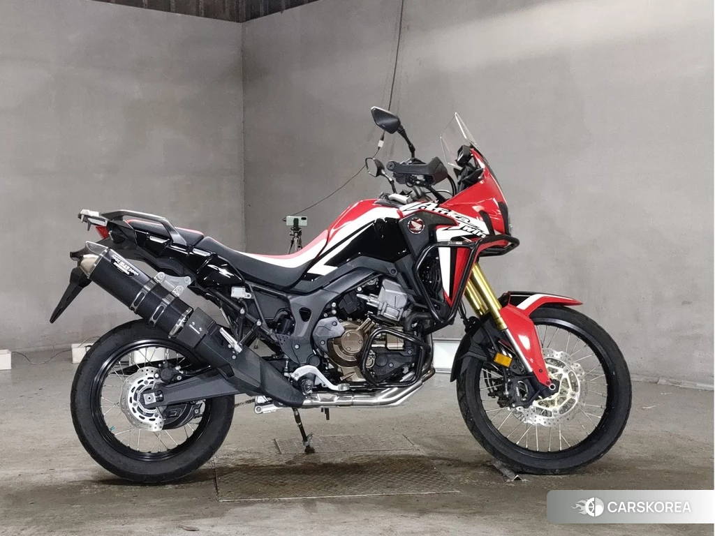 Проданный Honda CRF1000L AFRICA TWIN 2016 из Японии