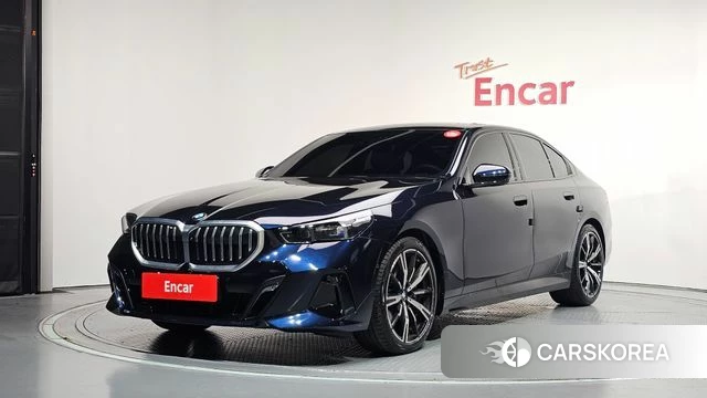 BMW 5 Series (G60) 2025 Черный из Кореи