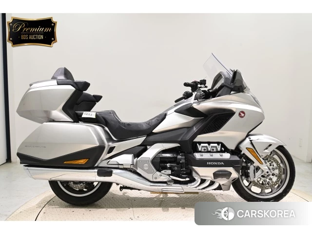 Проданный Honda GL1800 TOUR DCT 2024 из Японии, фото 2