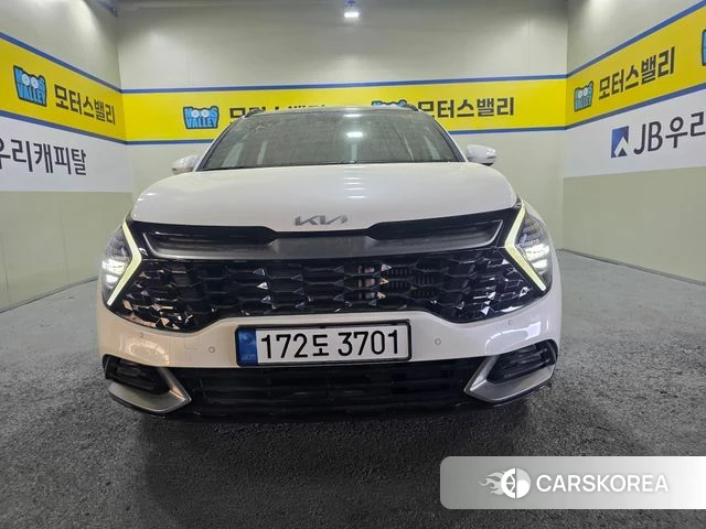 Kia Sportage 5th Generation Hybrid 2023 Белый из Кореи