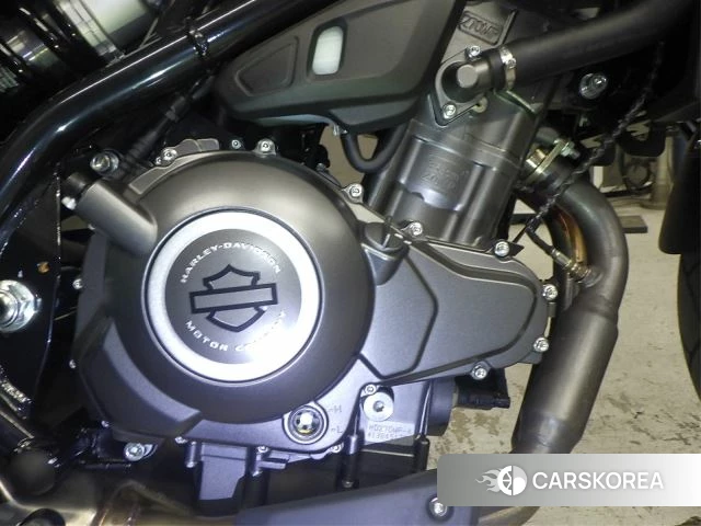 Engine photo