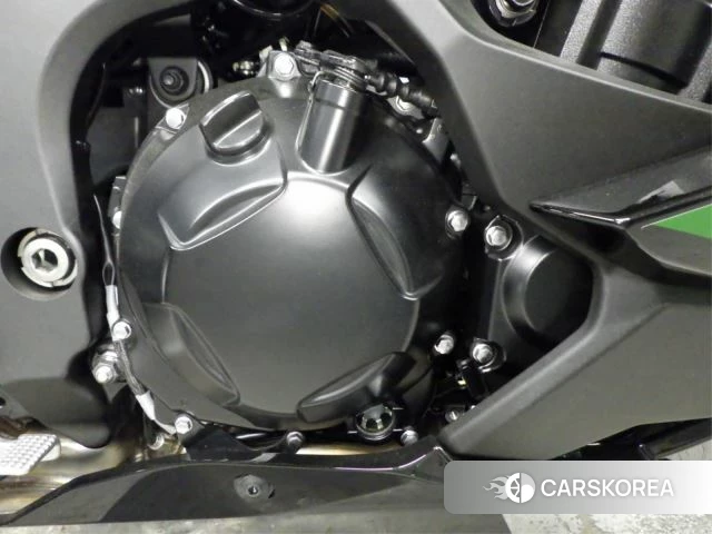 Engine photo