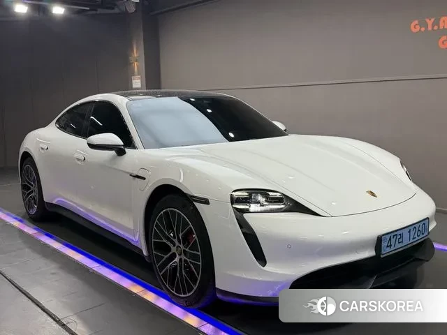 Porsche Taycan 2021 Белый из Кореи