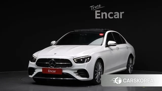 Mercedes-Benz E-Class W213 2022 Белый из Кореи