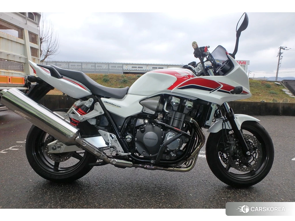 Проданный Honda CB1300SF BOLDOR ABS 2010 из Японии