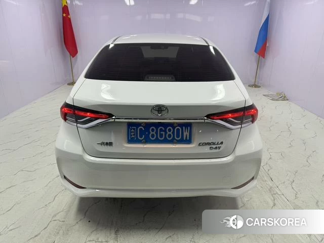 Toyota Corolla 2022 Белый из Китая