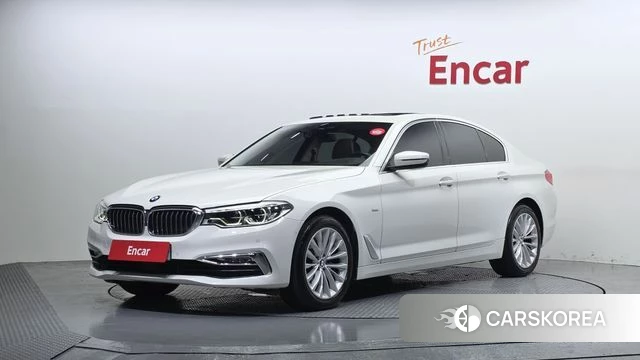 BMW 5 Series (G30) 2018 Белый из Кореи