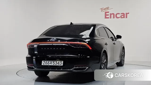 Hyundai The New Grandeur IG Hybrid 2021 Черный из Кореи