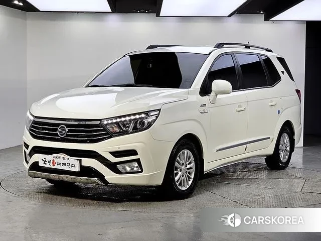 Ssangyong Korando Turismo 2018 Белый из Кореи