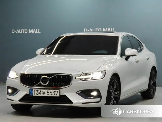 Volvo S60 3rd generation 2021 Белый из Кореи