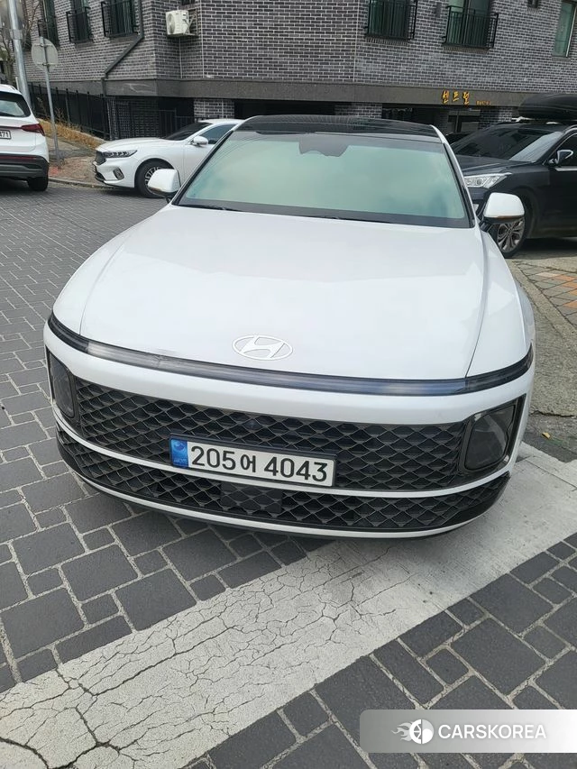 Hyundai Grandeur (GN7) 2022 Белый из Кореи