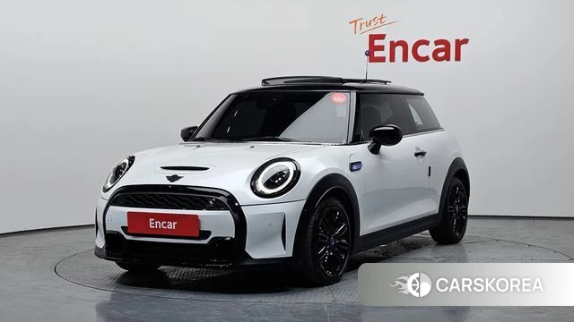 Mini Cooper S 2024 Белый двухцветный из Кореи