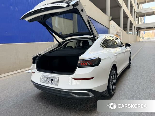 Volkswagen Lingdu 2022 Белый из Китая