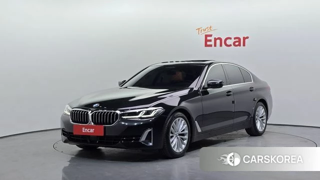 BMW 5 Series (G30) 2022 Черный из Кореи