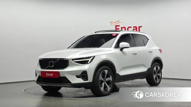 Volvo XC40 2024 Белый из Кореи