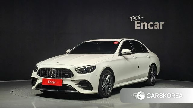 Mercedes-Benz E-Class W213 2023 Белый из Кореи