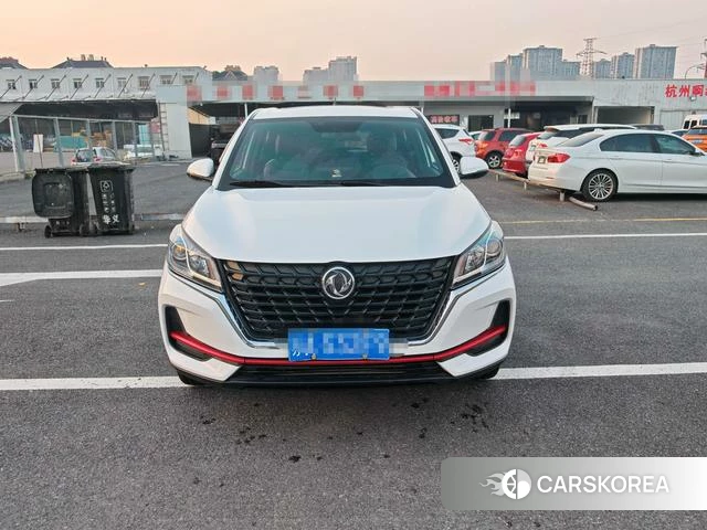 Dongfeng Scenery Scenery 500 2022 Белый из Китая