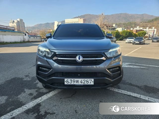 Ssangyong The New Rexton Sport 2019 Серый из Кореи