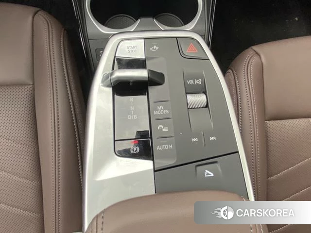 BMW iX1 2025 Белый из Китая