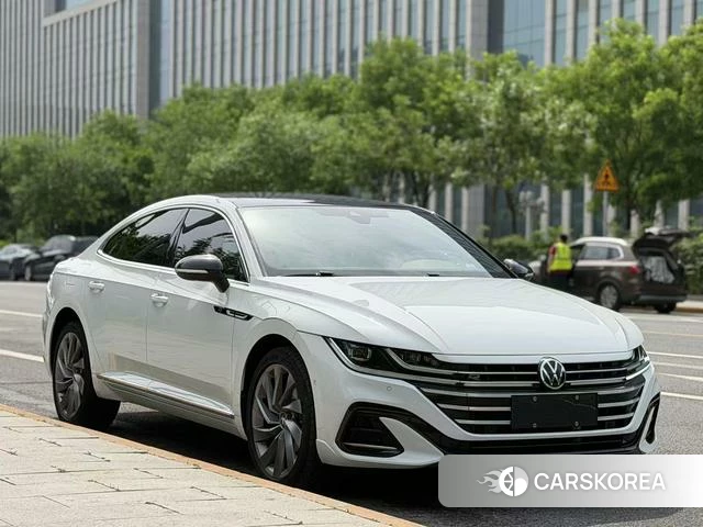 Volkswagen CC 2022 Белый из Китая